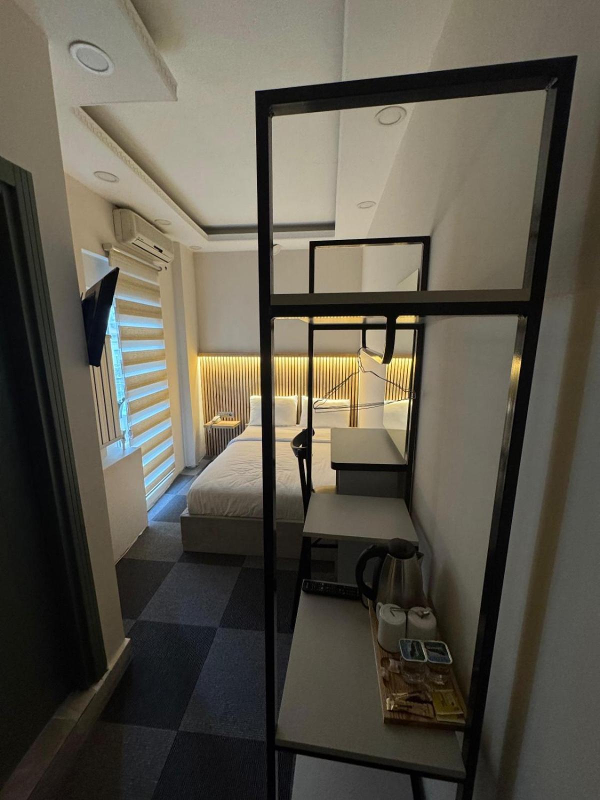 Rafinn Hotel Istanboel Buitenkant foto
